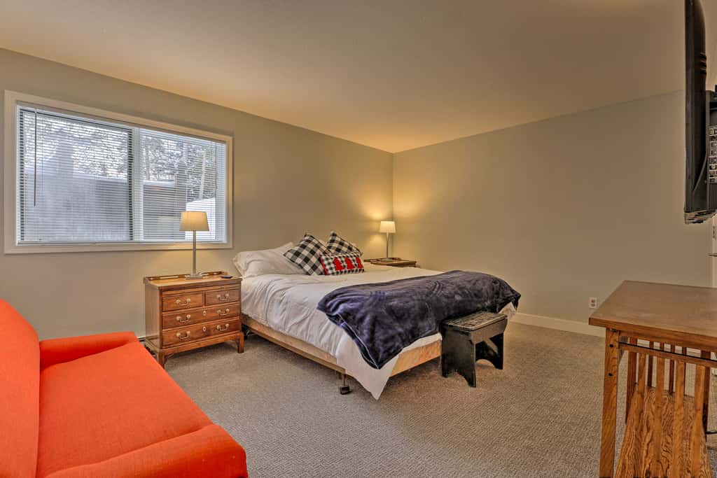 Avon Duplex w/ Hot Tub: Near Vail Hiking & Golf!