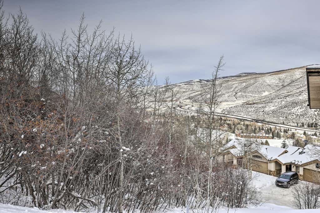 Avon Duplex w/ Hot Tub: Near Vail Hiking & Golf!