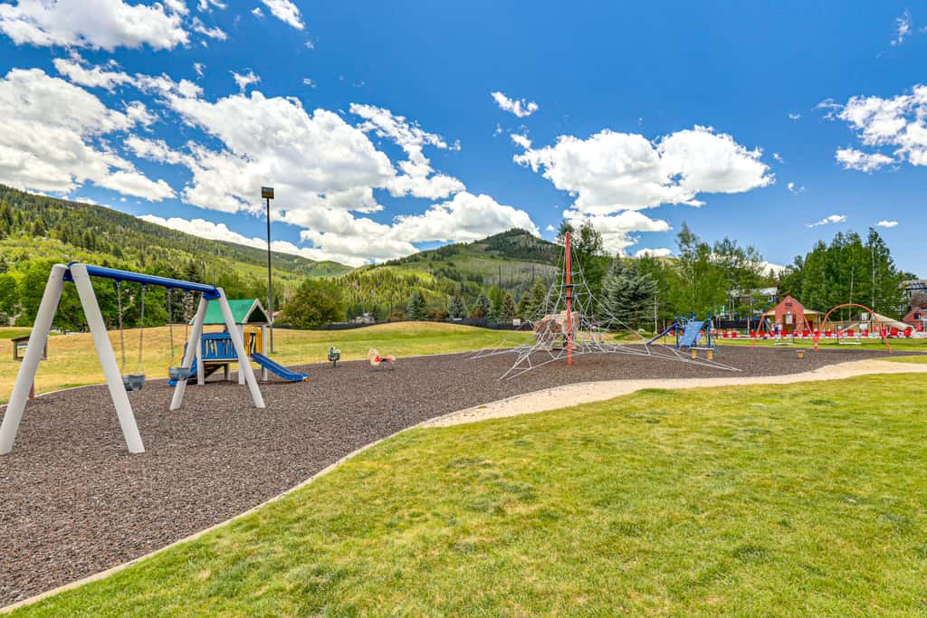 Avon Duplex w/ Hot Tub: Near Vail Hiking & Golf!