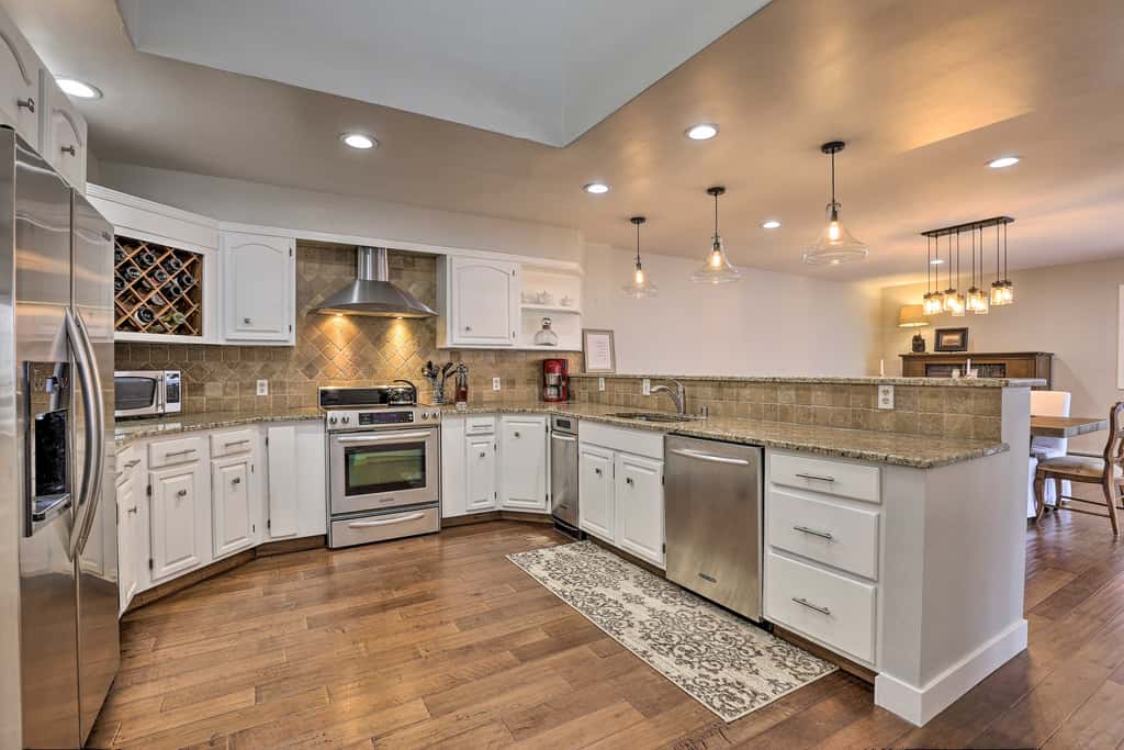 Avon Duplex w/ Hot Tub: Near Vail Hiking & Golf!