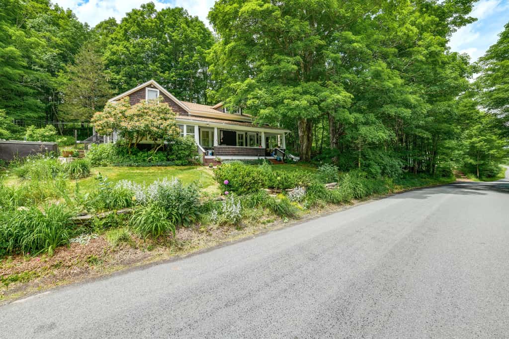 Cozy Catskills Vacation Rental with Deck!