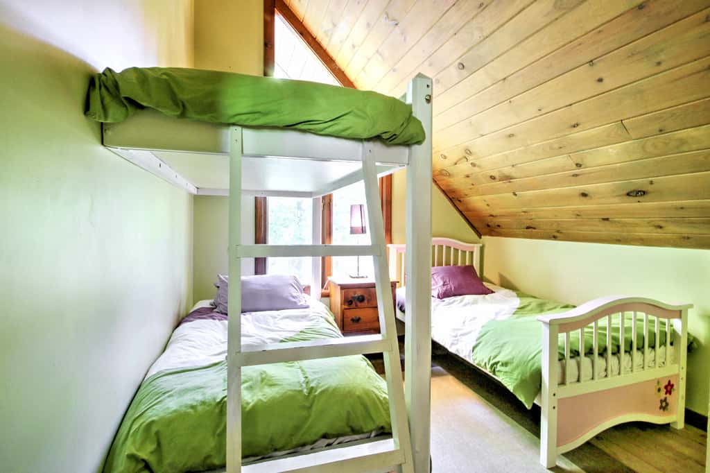 East Burke House w/ Deck < 3 Mi to Kingdom Trails!