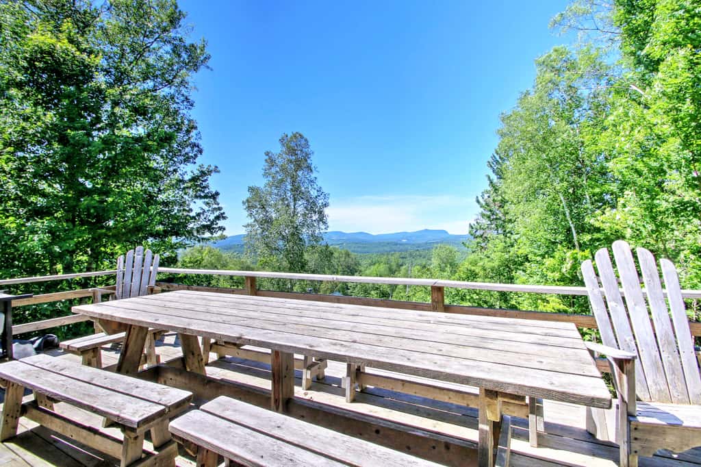 East Burke House w/ Deck < 3 Mi to Kingdom Trails!