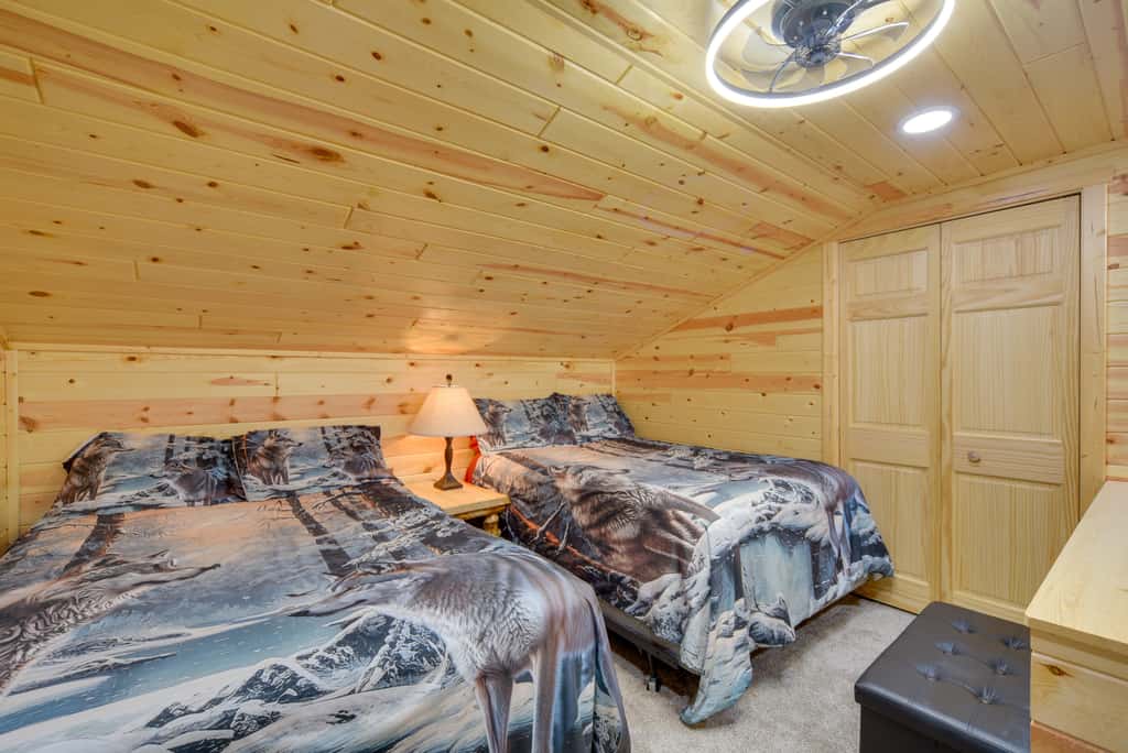 Pet Friendly  w/ Private Dock - Steps to Rice Lake