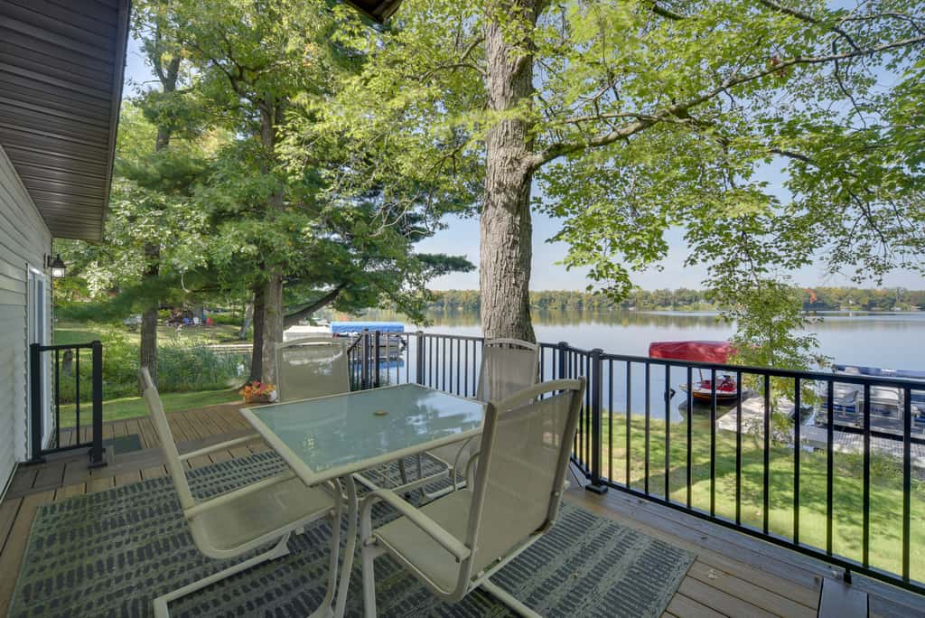 Pet Friendly  w/ Private Dock - Steps to Rice Lake