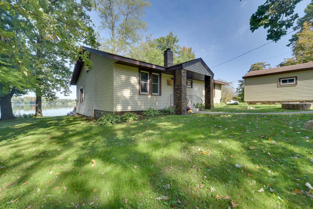 Pet Friendly  w/ Private Dock - Steps to Rice Lake