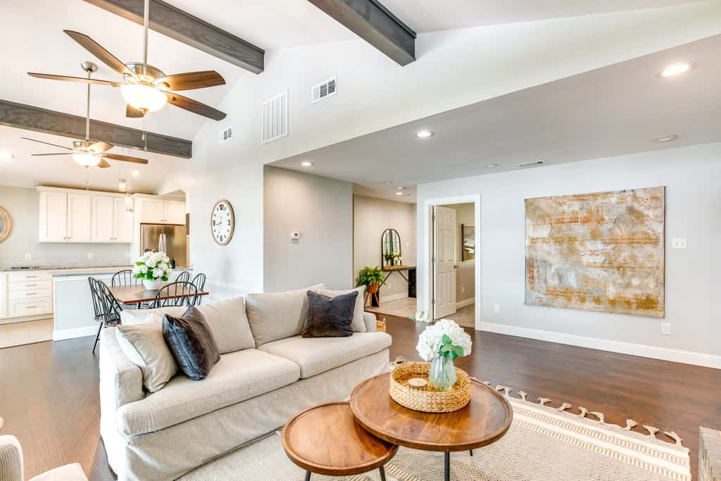 Yard, Deck & Fire Pit: Cedar Creek Reservoir Gem