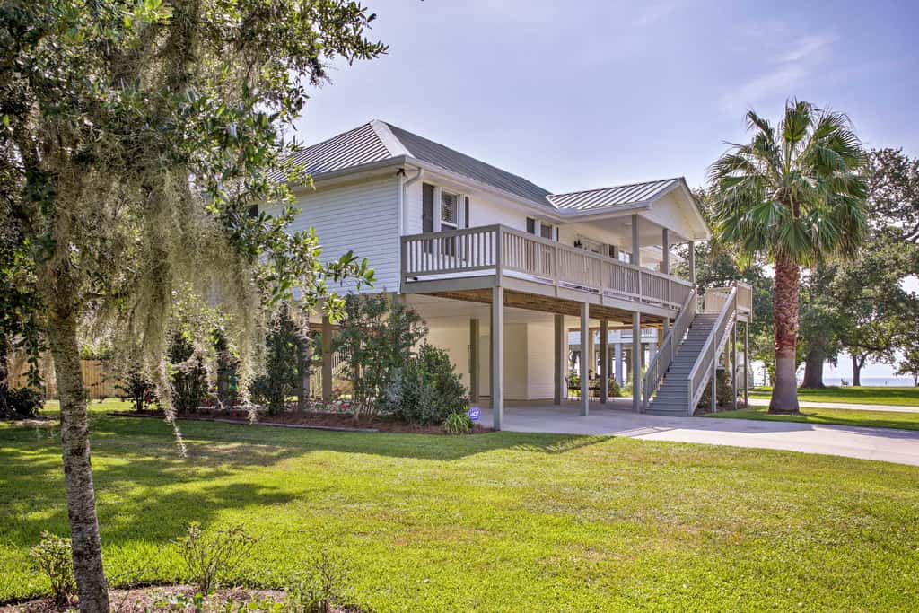 'The Palm' Bay St. Louis Home - Walk to Beach!