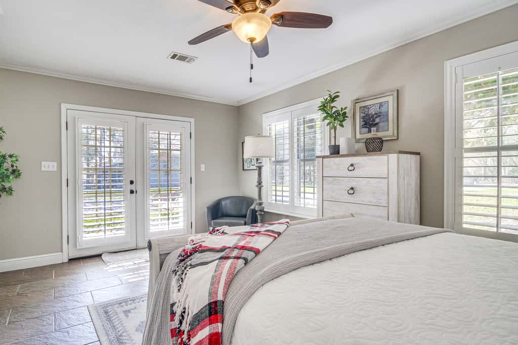 Walk to Beach: Waveland Retreat w/ Yard!