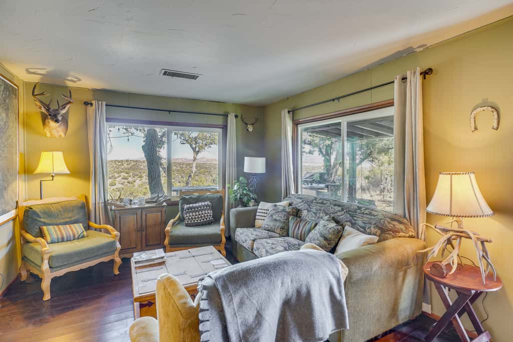 Mtn-View Gem on 20 Acres: Patagonia Cabin Hideaway
