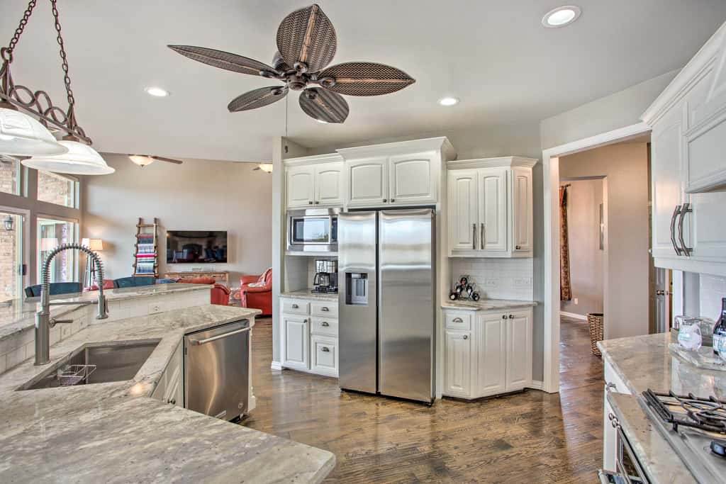 Poolside Fun! Private Lakefront Little Elm Escape