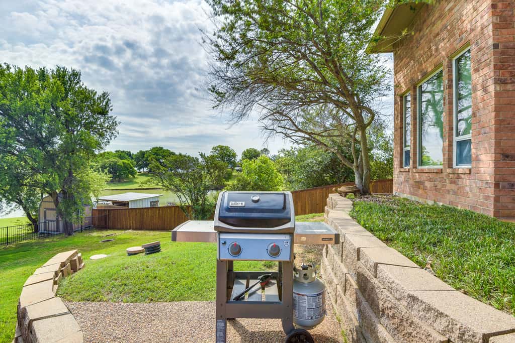 Poolside Fun! Private Lakefront Little Elm Escape