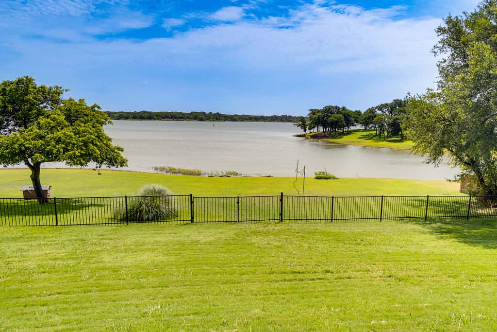 Poolside Fun! Private Lakefront Little Elm Escape