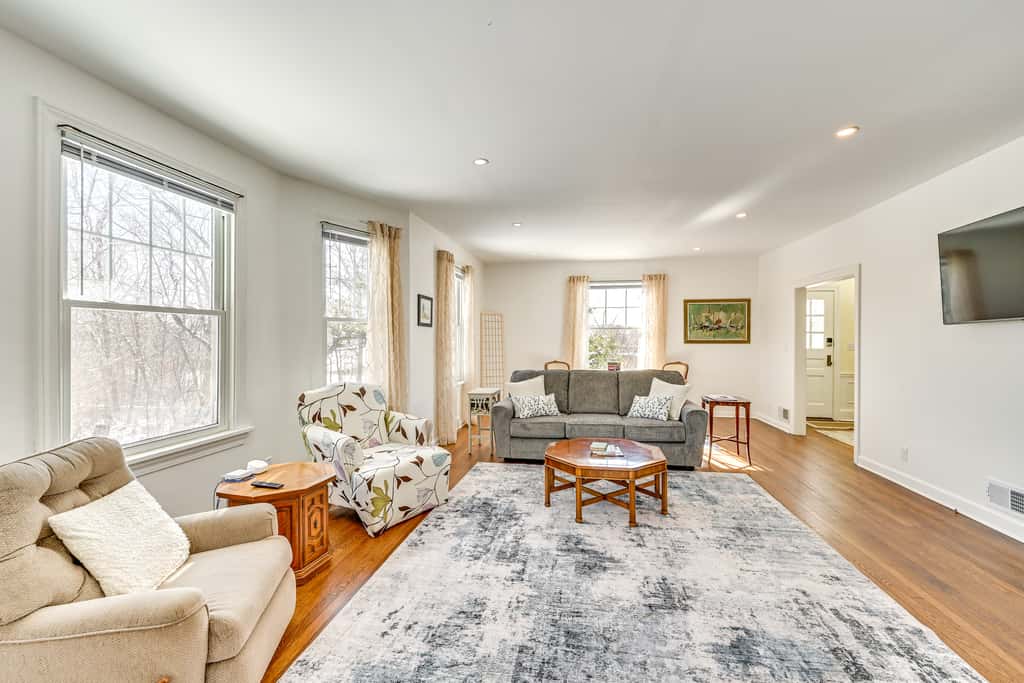 Bright Home Near Pine Lake w/ Deck & Yard
