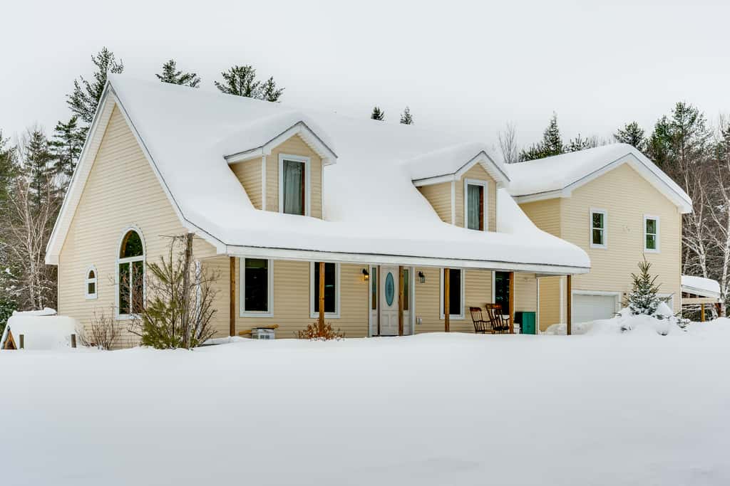 Explore the White Mountains! Spacious Rural Home