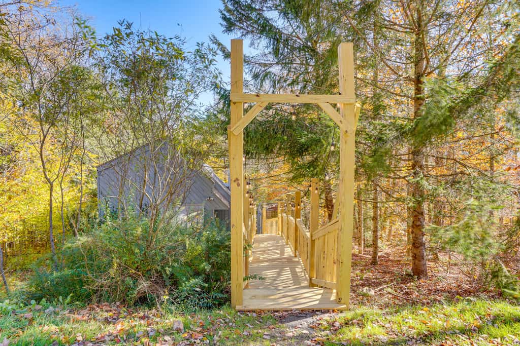 Wilmington Vacation Rental Near Hiking and Skiing!