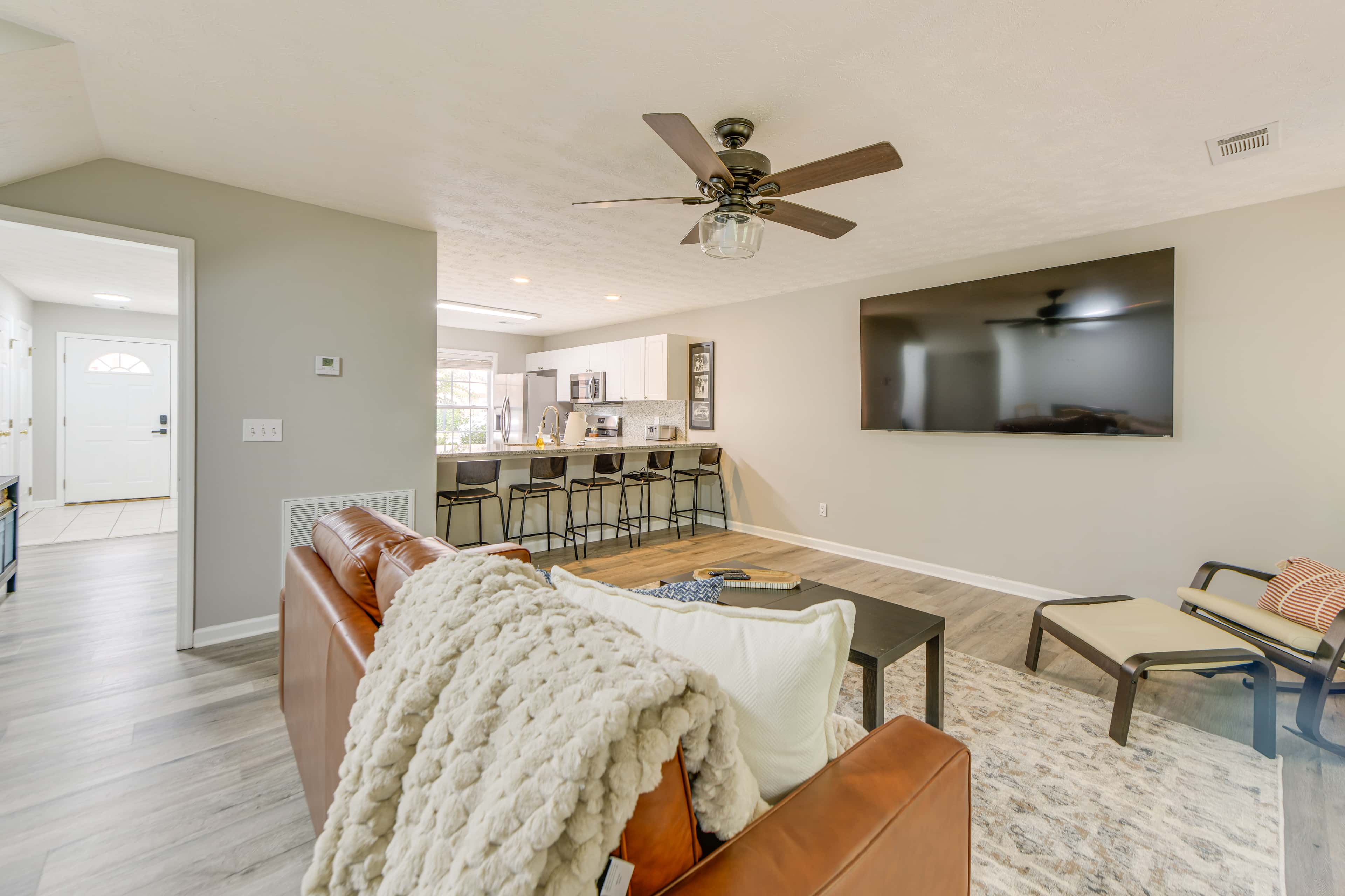 2 Mi to Tiger Territory! Condo w/ Community Pool