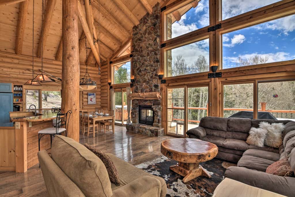 Spacious, Luxe Cabin w/ Mtn Views, Sauna & More!