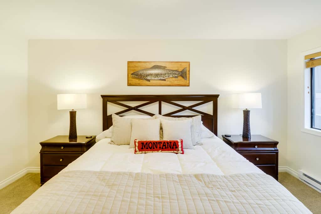 Beautiful Bigfork Condo w/ Hot Tub Access!