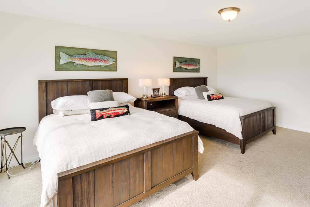 Beautiful Bigfork Condo w/ Hot Tub Access!