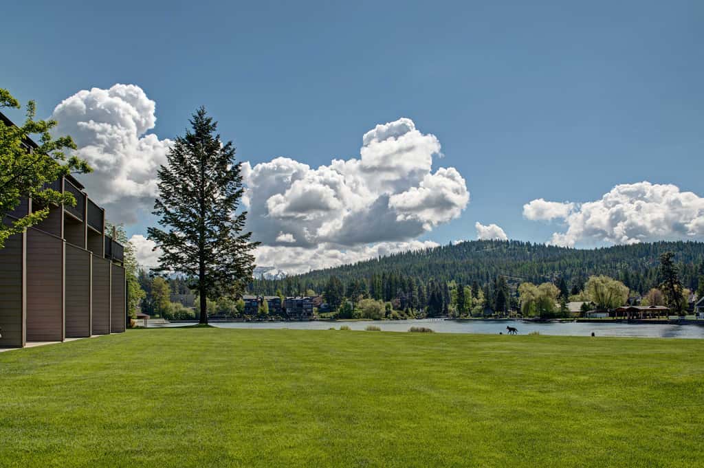 Beautiful Bigfork Condo w/ Hot Tub Access!