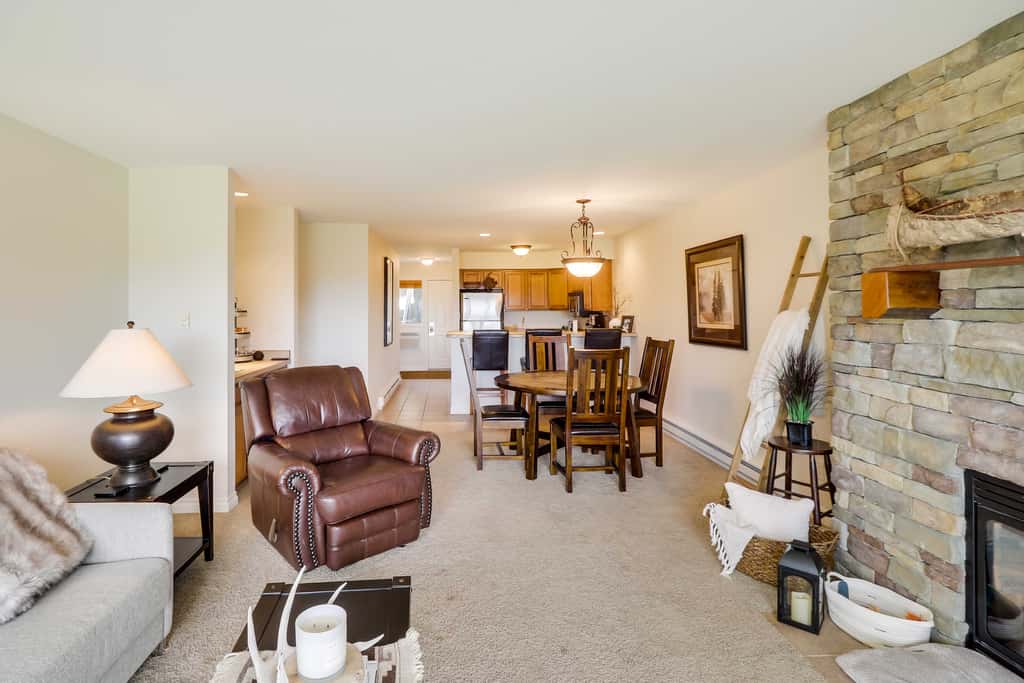 Beautiful Bigfork Condo w/ Hot Tub Access!