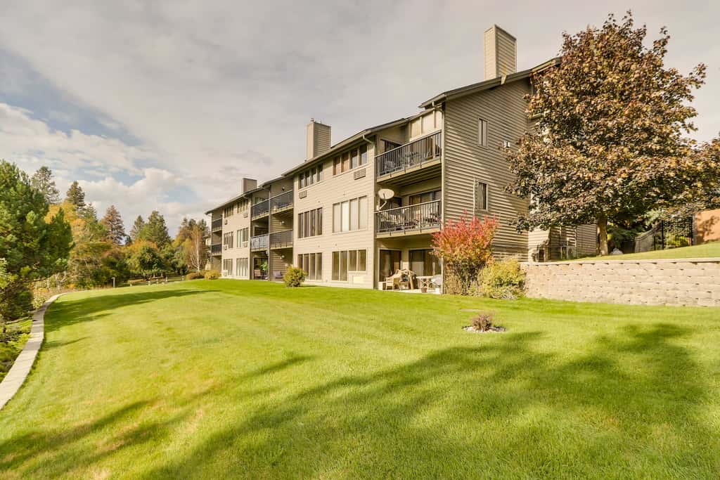 Beautiful Bigfork Condo w/ Hot Tub Access!