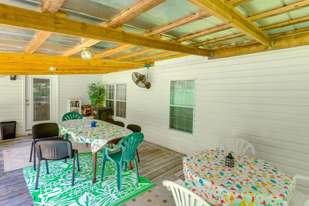 Pet-Friendly Sparta Retreat: Porches & Fire Pit!