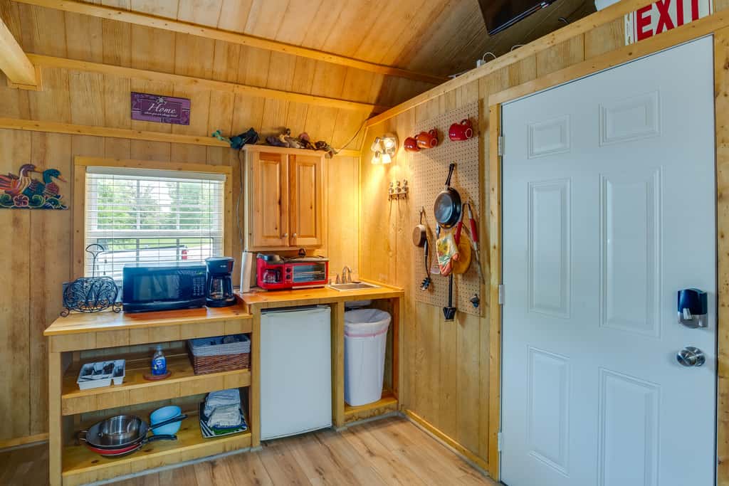 Lake Fork Studio Cabin w/ Dock + Boat Ramp!