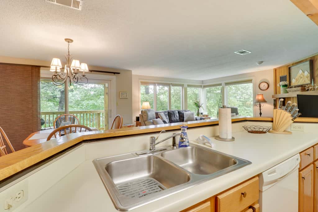 Wintergreen Resort Vacation Rental w/ Balcony!
