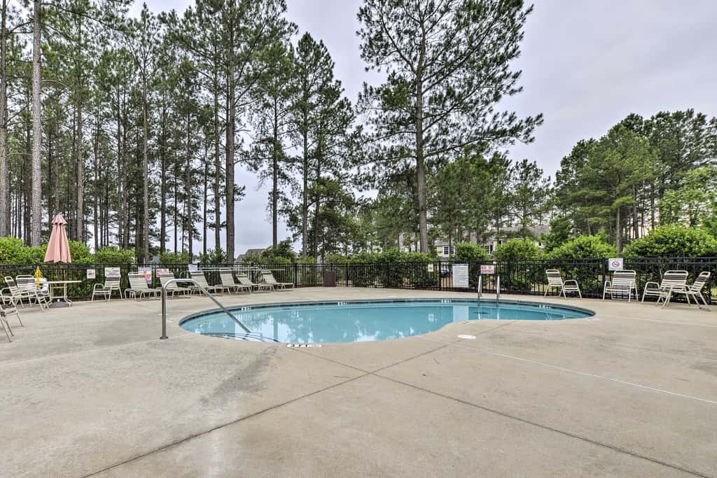 Anderson Creek Resort Condo on Golf Course w/ Pool