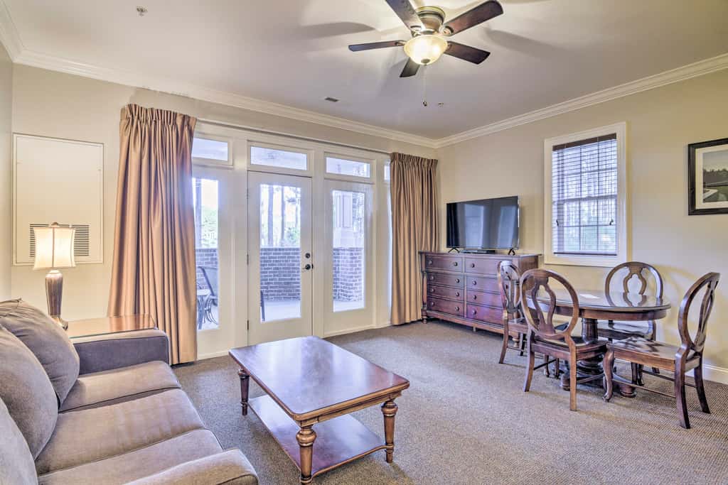 Anderson Creek Resort Condo on Golf Course w/ Pool