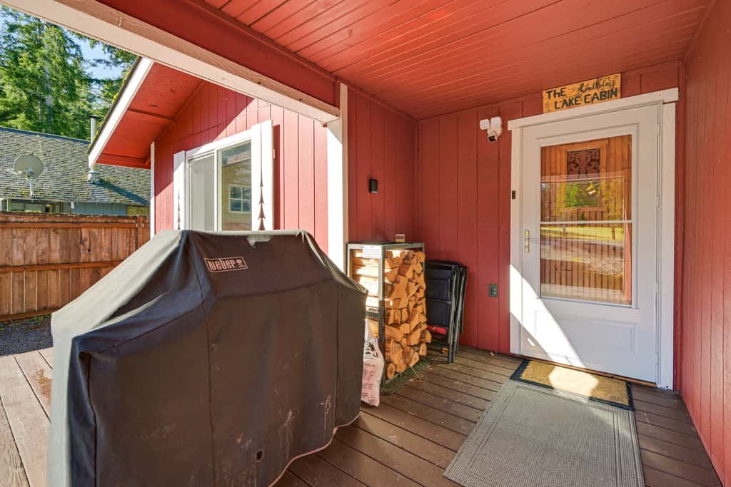 Cozy Ashford Home - 5 Mi to Rainier Nat'l Park!