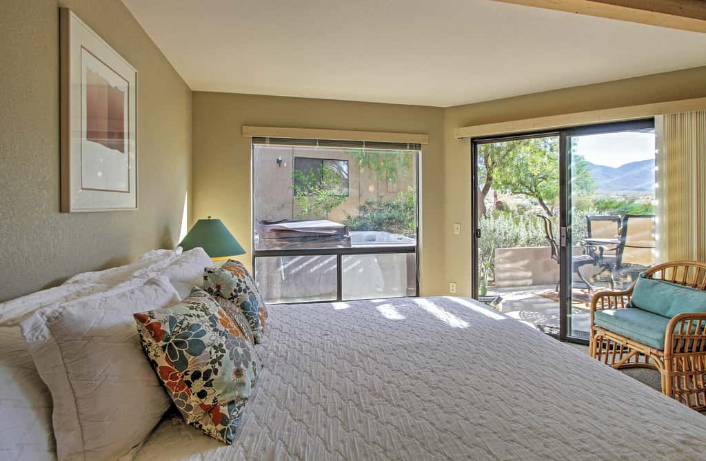 Borrego Springs Condo w/ Private Hot Tub & Views!