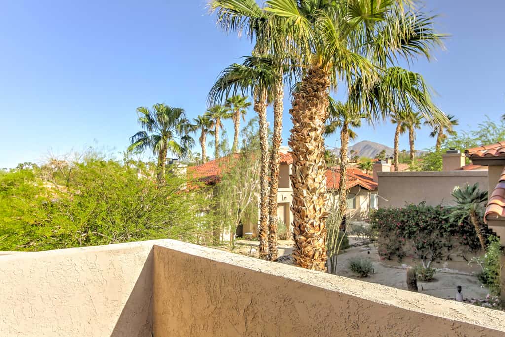 Borrego Springs Condo w/ Private Hot Tub & Views!