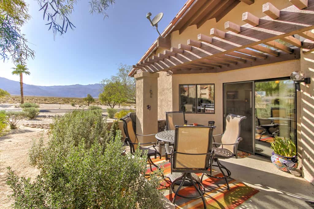 Borrego Springs Condo w/ Private Hot Tub & Views!