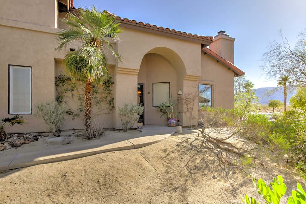 Borrego Springs Condo w/ Private Hot Tub & Views!