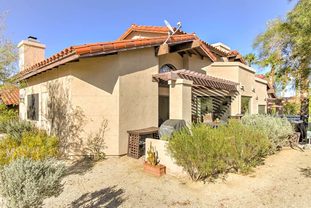 Borrego Springs Condo w/ Private Hot Tub & Views!