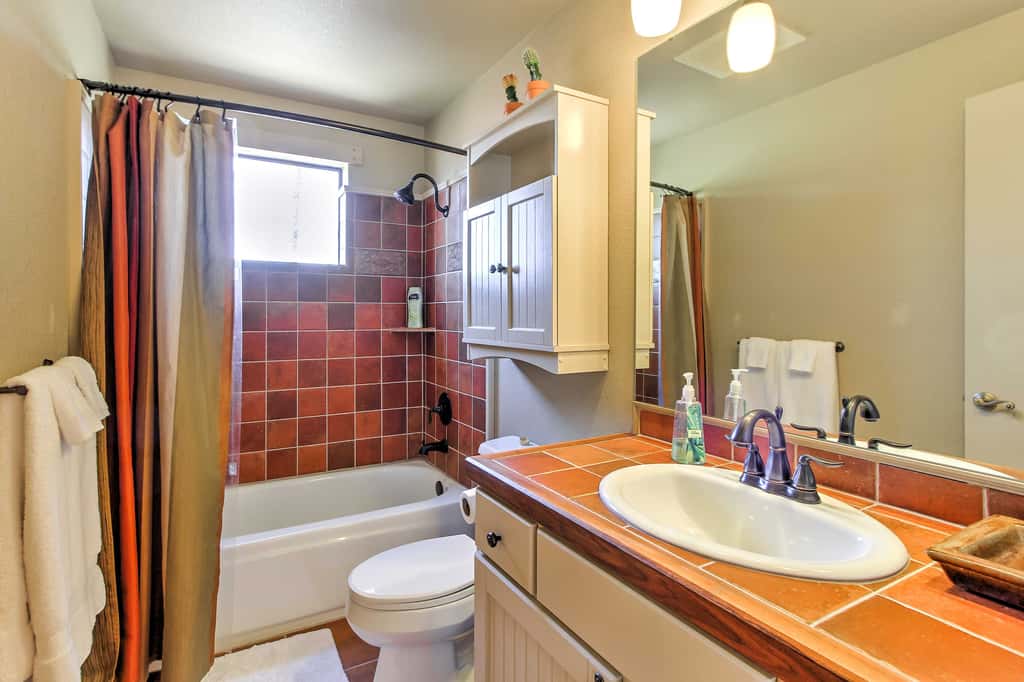 Borrego Springs Condo w/ Private Hot Tub & Views!