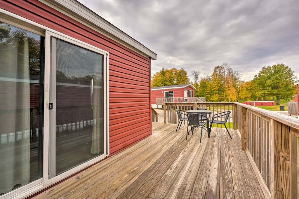 Cassopolis Cabin: On-Site Boating & Fishing!