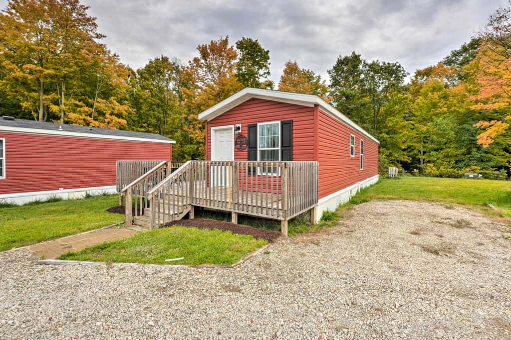 Cassopolis Cabin: On-Site Boating & Fishing!