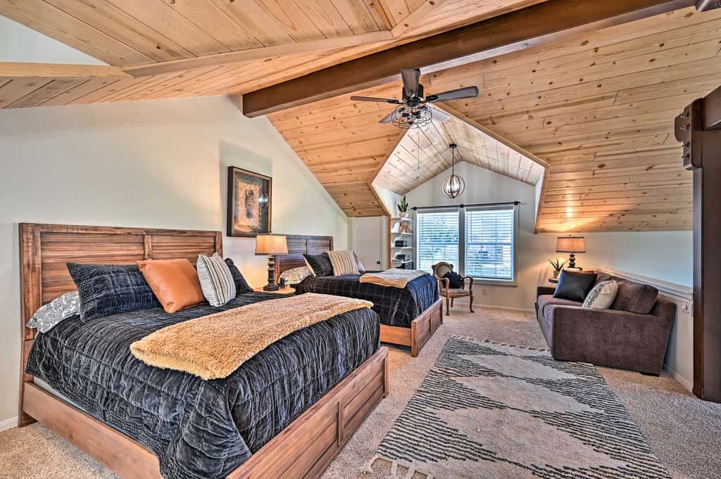Inviting Julian Home w/ Scenic View & Hot Tub