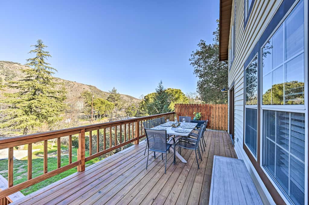 Inviting Julian Home w/ Scenic View & Hot Tub