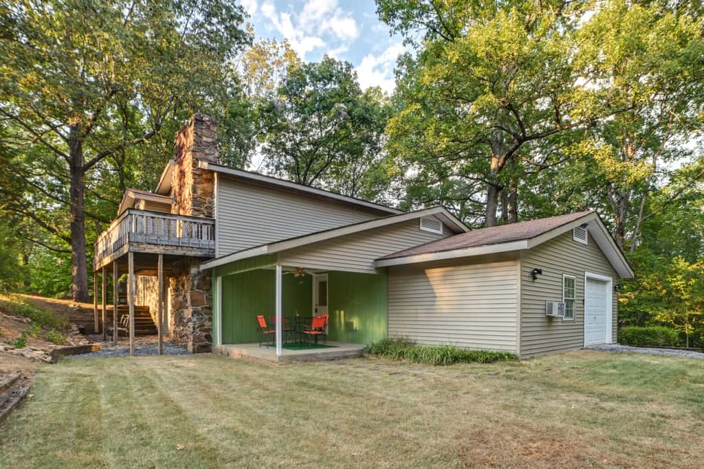 Dog-Friendly Kentucky Lake Home w/ Game Room!