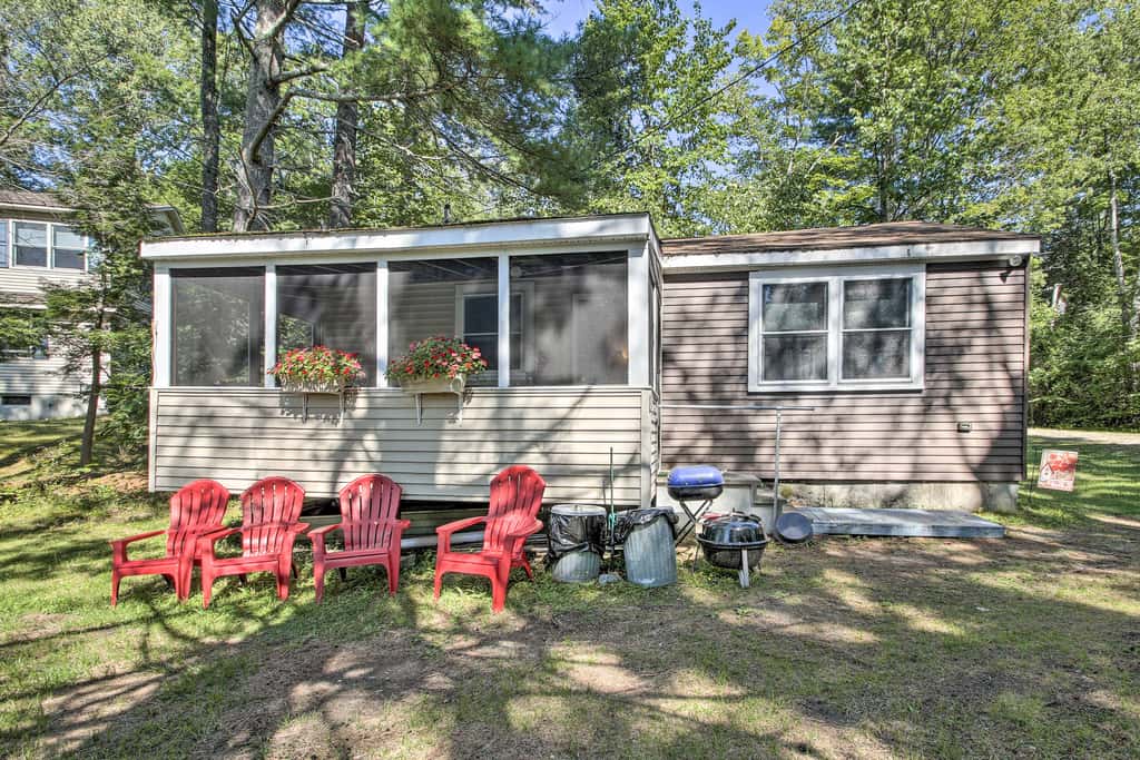 'The Den' Raymond Home w/ 200 Feet of Sandy Beach!