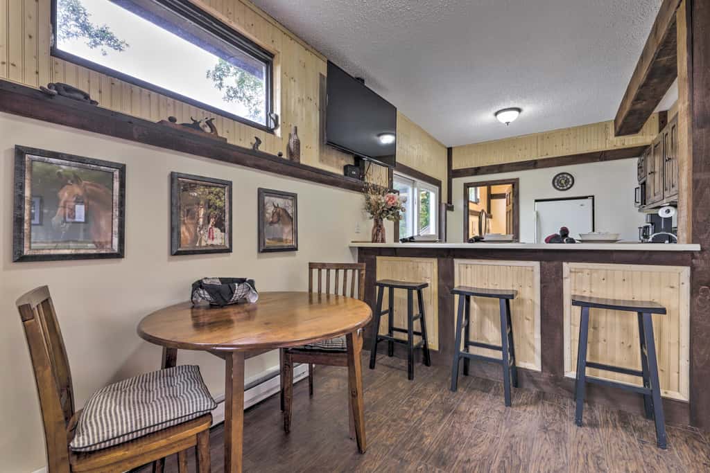 Private Guest House w/ Deck + Spectacular Views!
