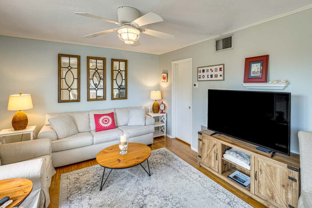 Golfer's Getaway! Modern Diamondhead Condo