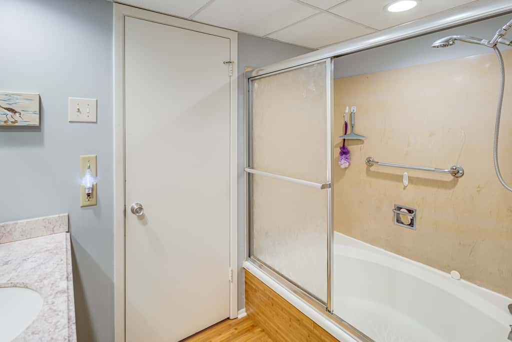 Golfer's Getaway! Modern Diamondhead Condo