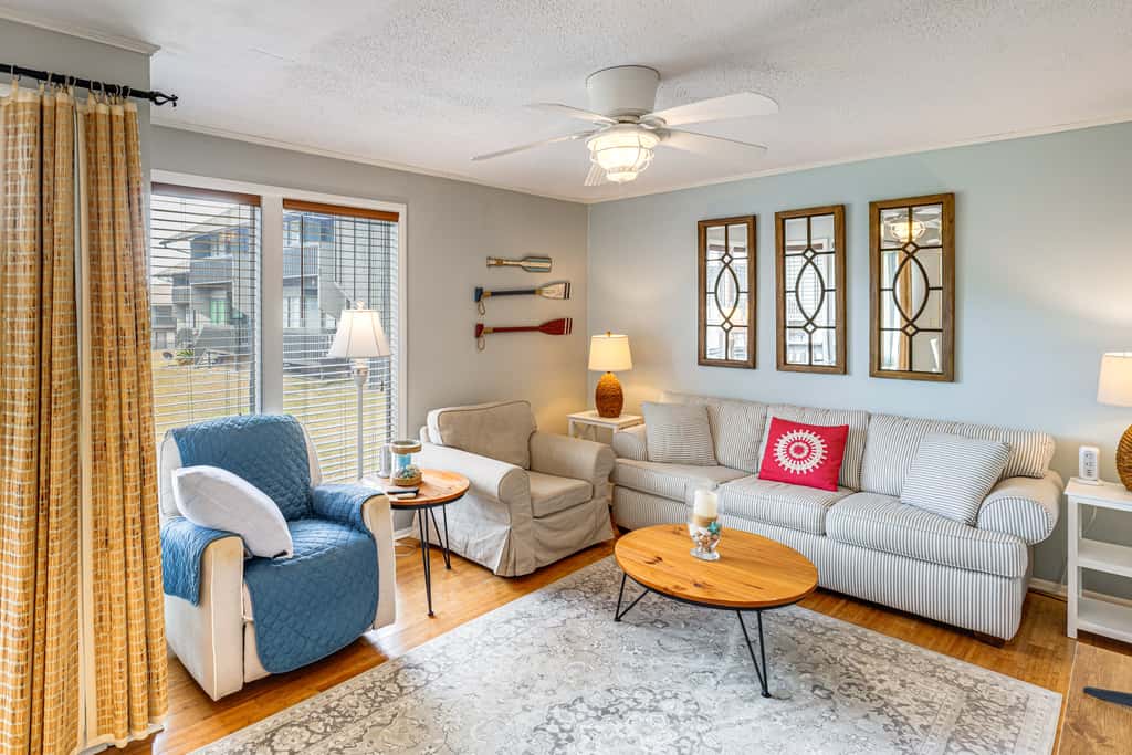 Golfer's Getaway! Modern Diamondhead Condo