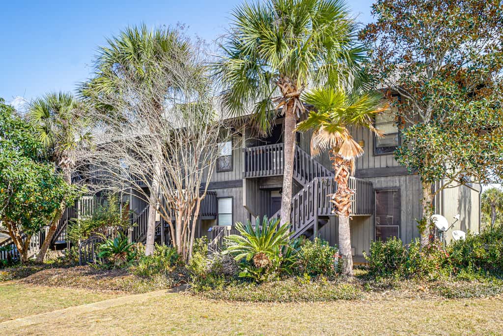 Golfer's Getaway! Modern Diamondhead Condo